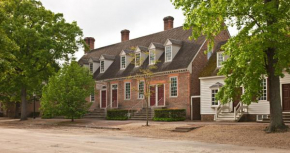  Colonial Houses - A Colonial Williamsburg Hotel  Виллиамсбург